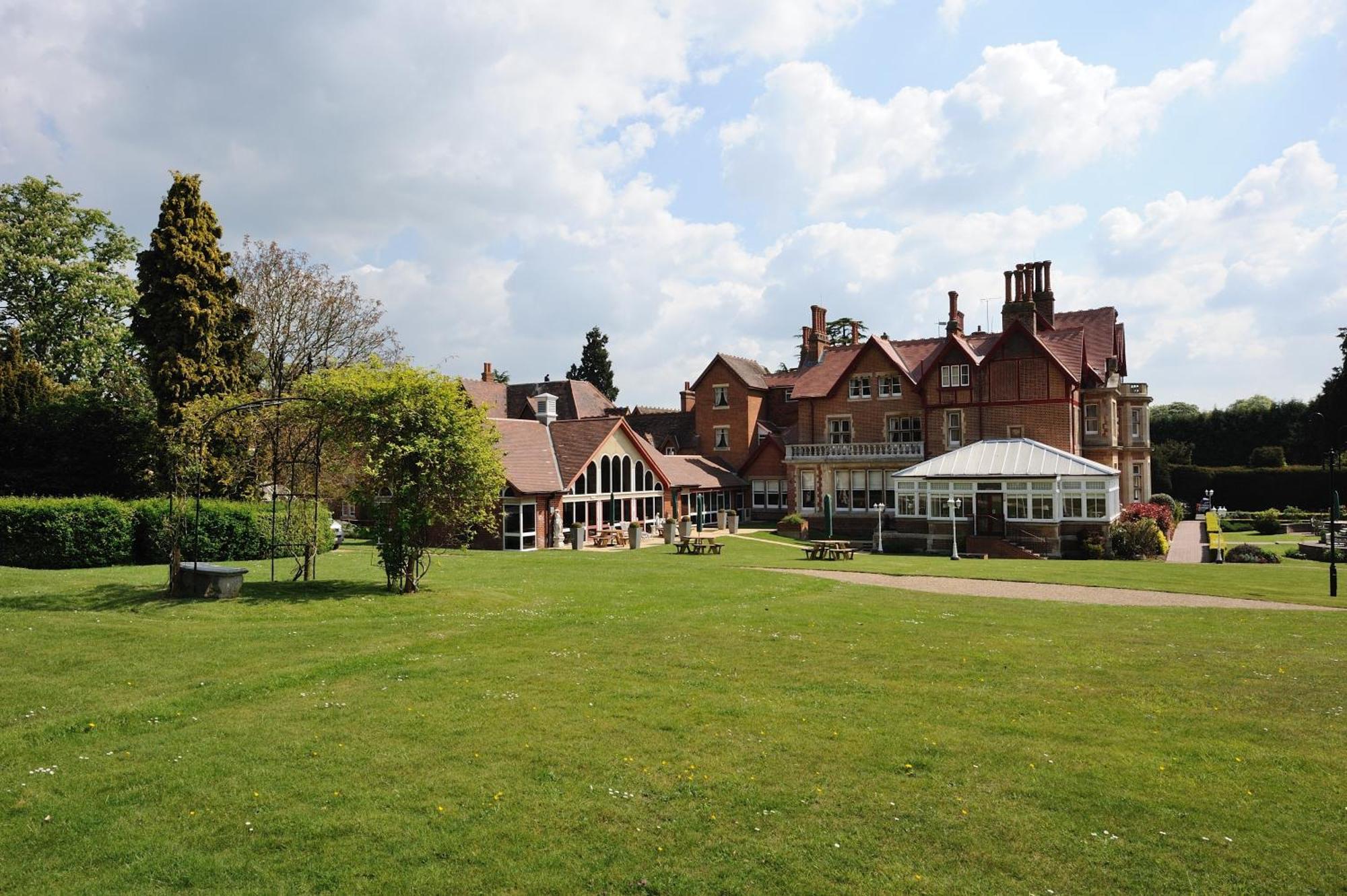 Отель Pendley Manor Тринг Экстерьер фото